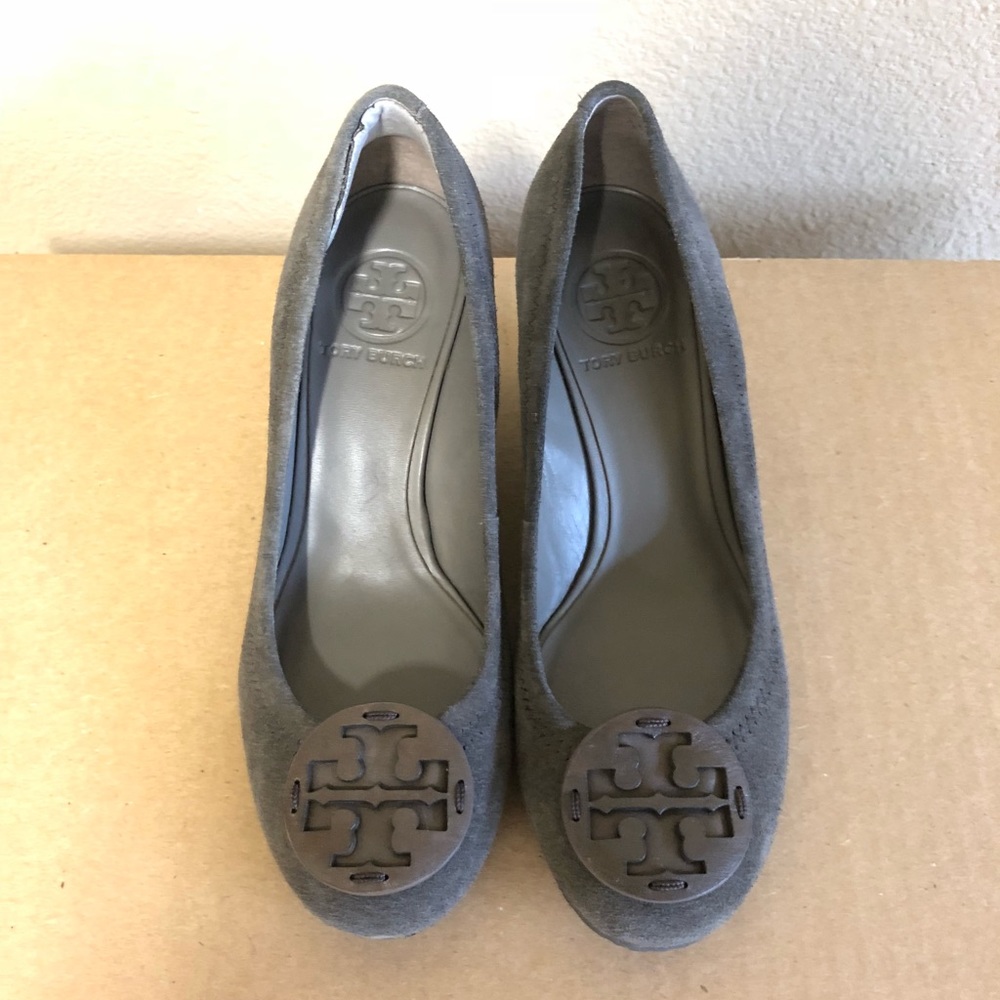 Tory Burch grey/gray wedge shoes size 6